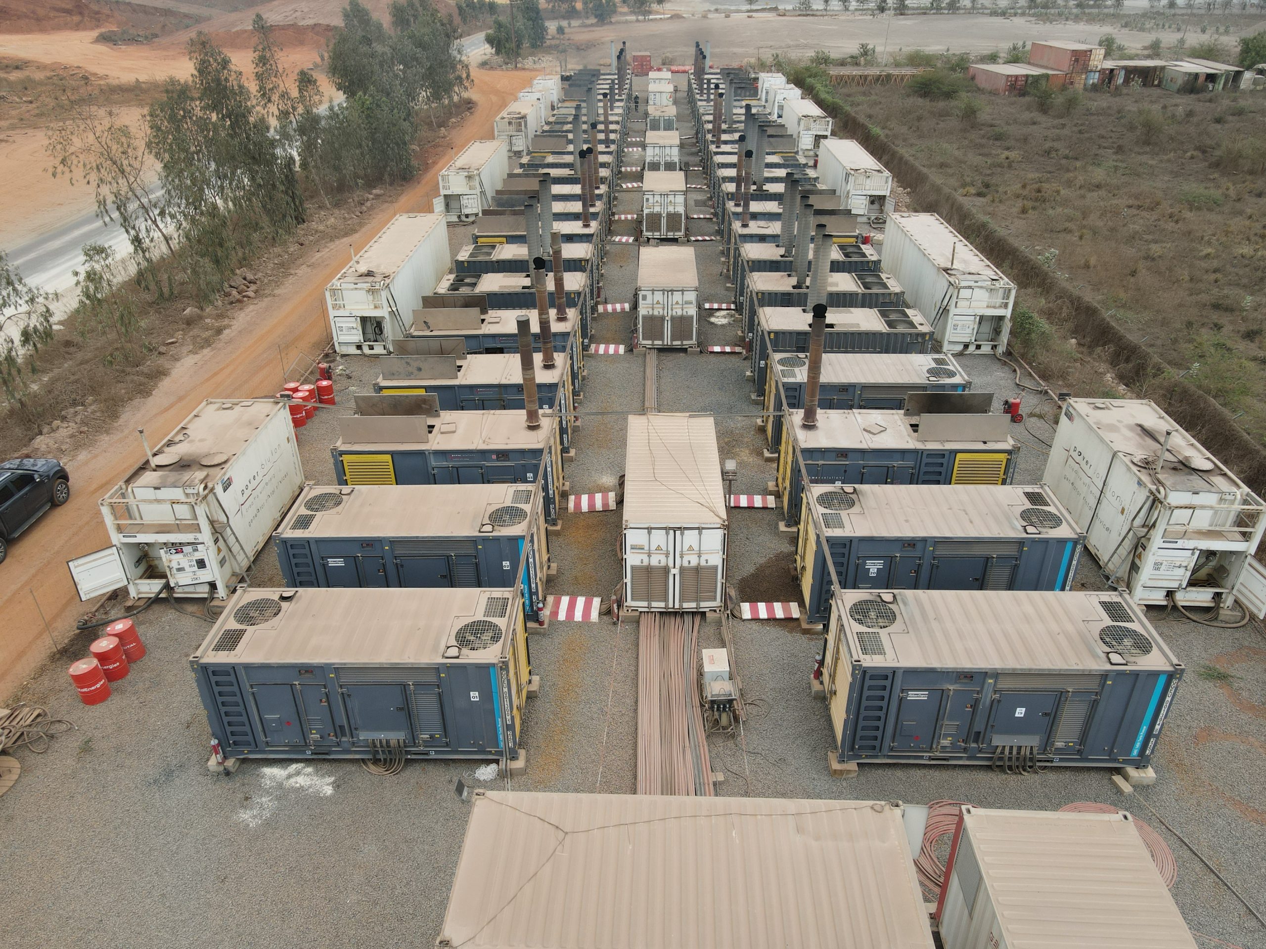Centrale thermiques de groupes électrogènes diesel thiés sénégal Ciment du sahel