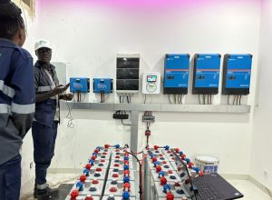 Onduleur Hybride Sénégal : Prix Growatt, Deye, Huawei — Guide Complet